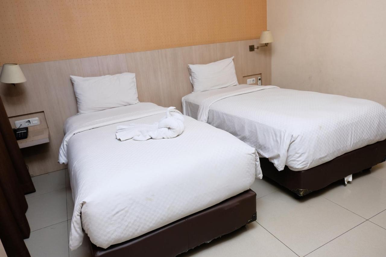 Rio City Hotel Palembang Kültér fotó
