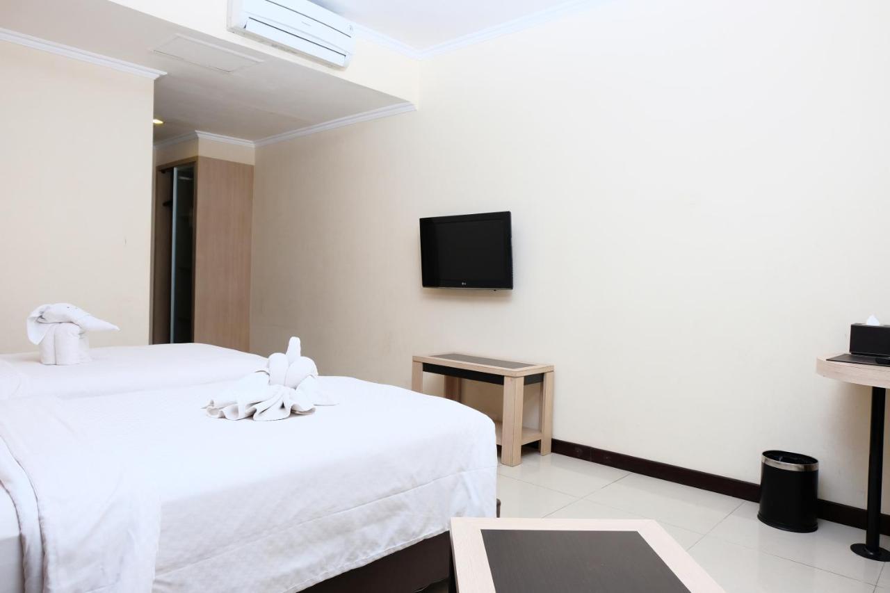 Rio City Hotel Palembang Kültér fotó