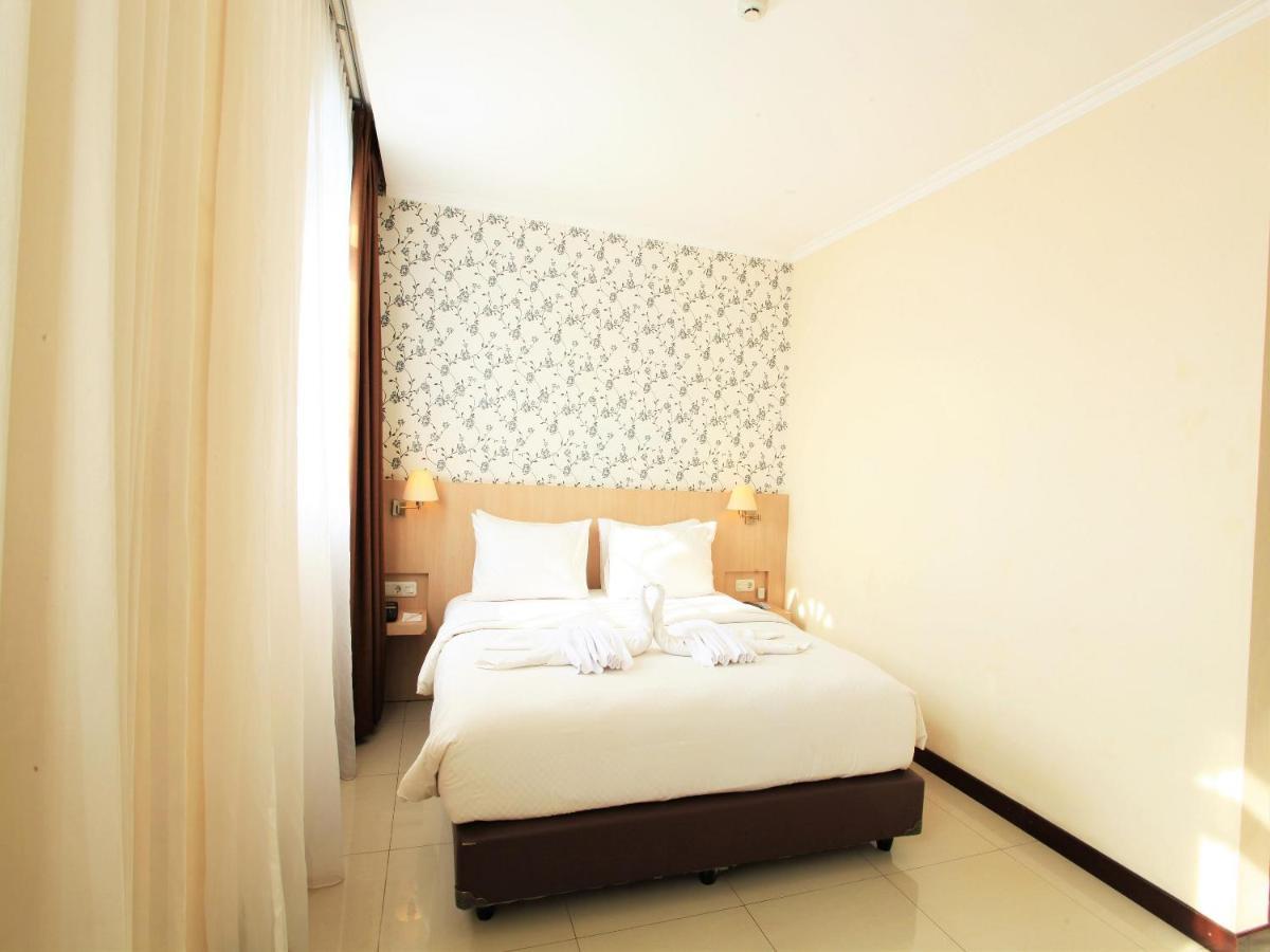 Rio City Hotel Palembang Kültér fotó