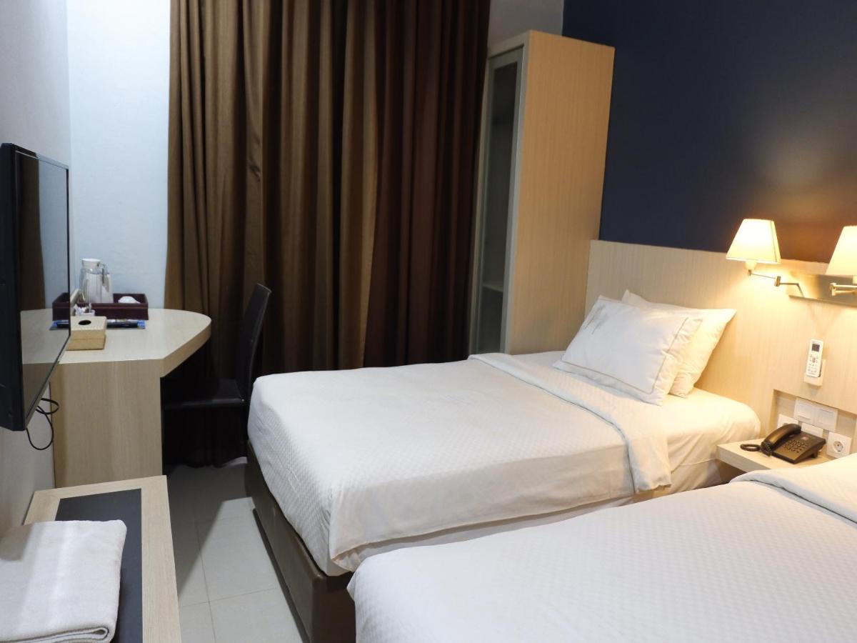 Rio City Hotel Palembang Kültér fotó