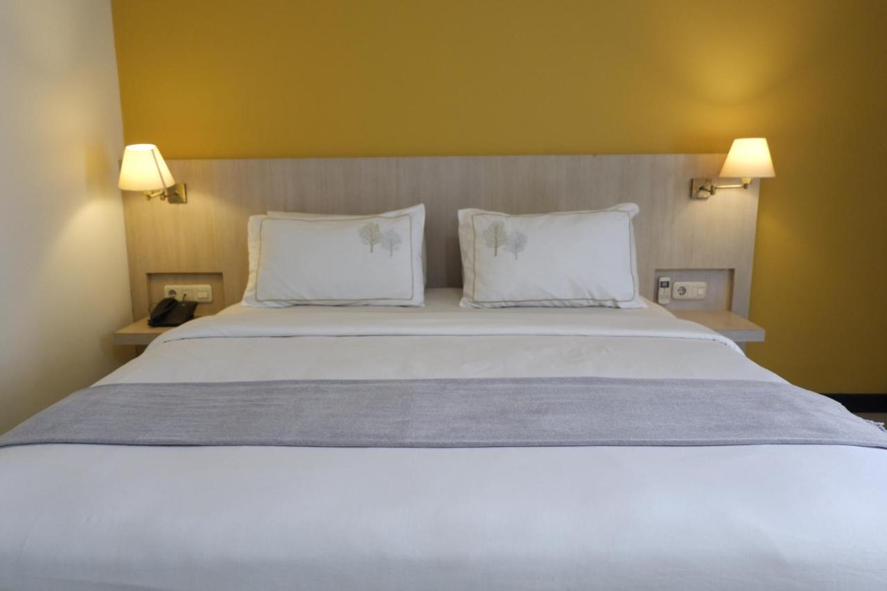 Rio City Hotel Palembang Kültér fotó