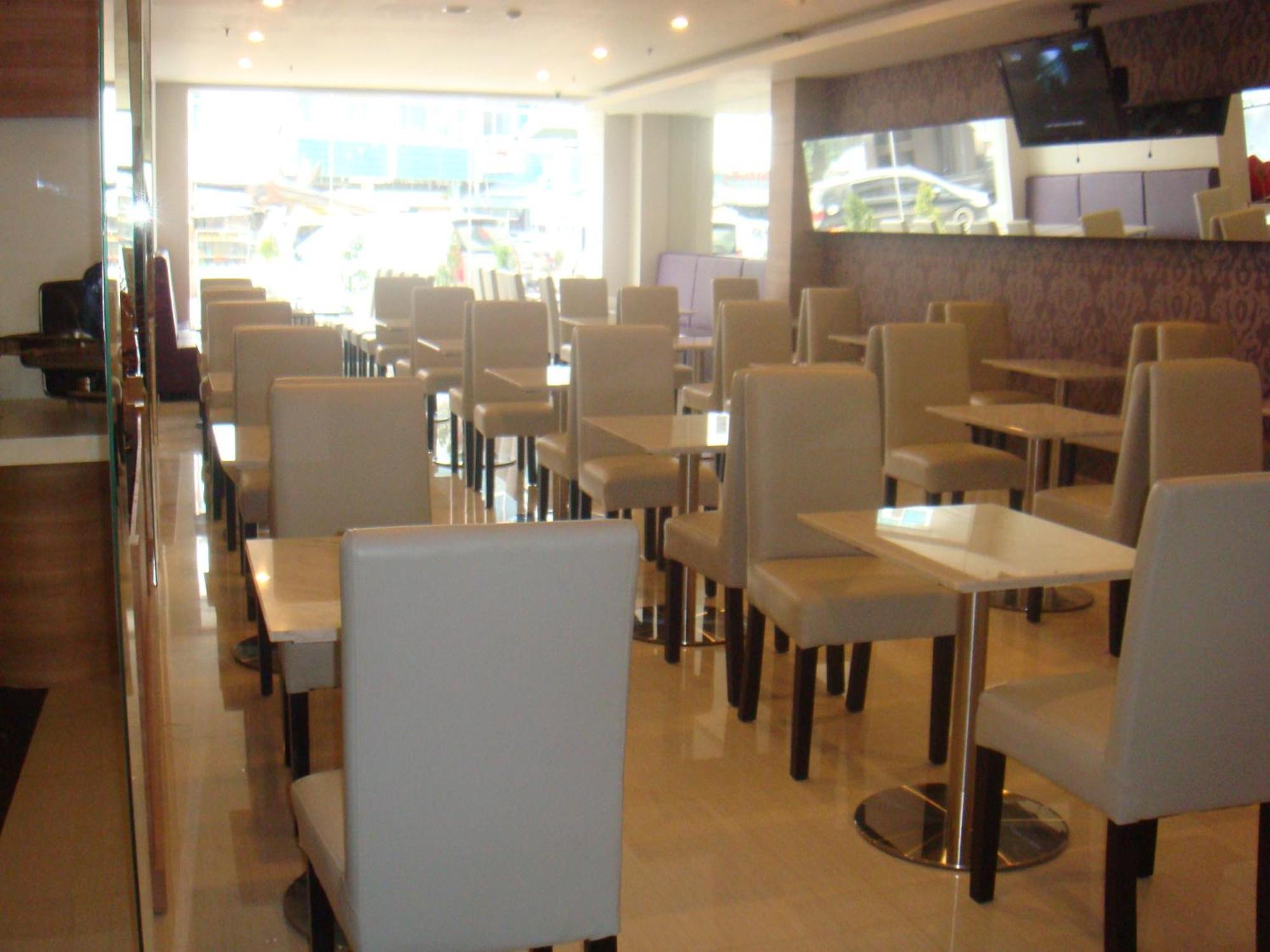 Rio City Hotel Palembang Kültér fotó